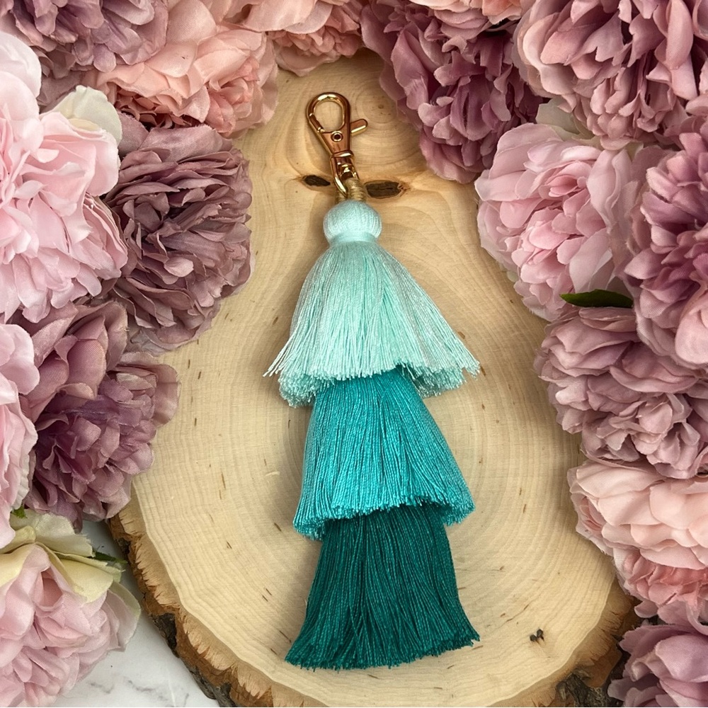 Boho Long Multi Tier Green Fringe Purse Charm - Picture 5 of 14
